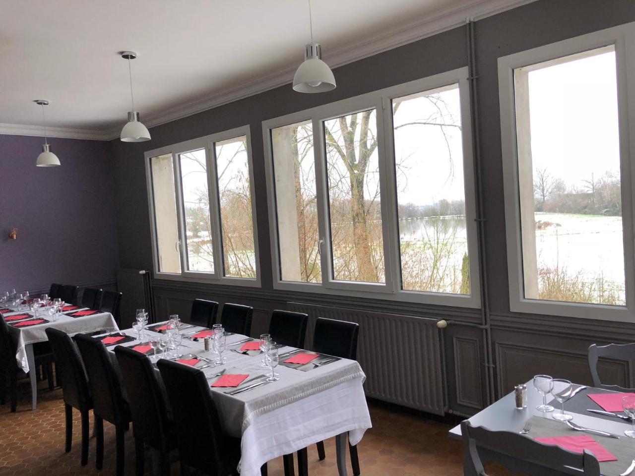 La Cle Des Champs Hotel Le Teilleul Екстериор снимка